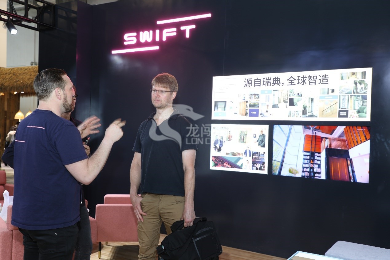 SWIFT電梯.jpg